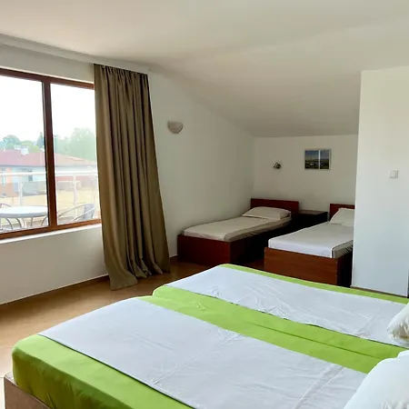 Guest house теодора 2*