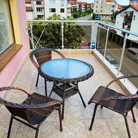 теодора Guest house Tsarevo